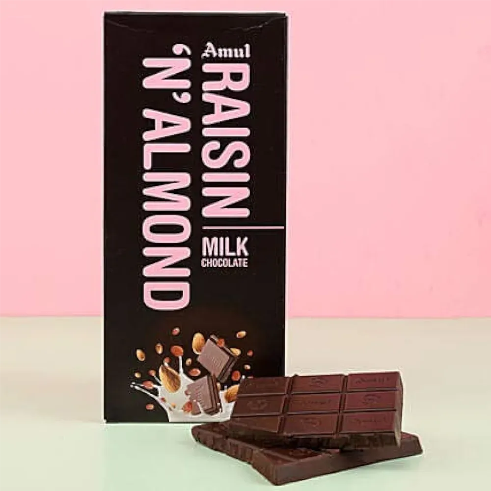 Amul Raisin N Almond Chocolate, 150G